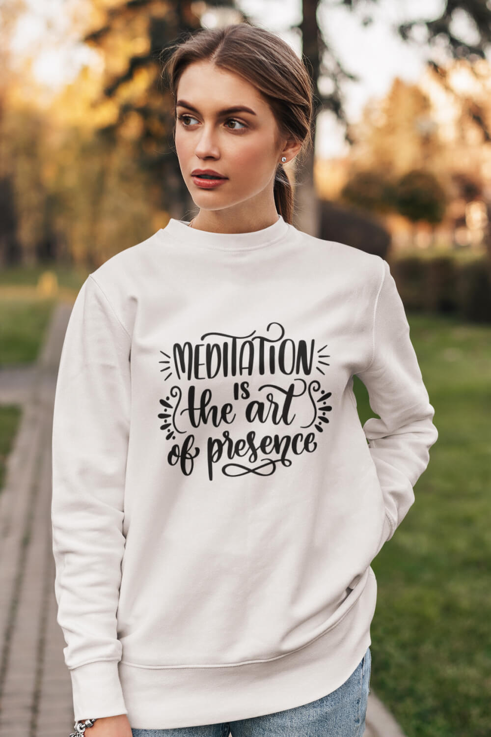 Meditation is the art of presence | Regular Fit | Unisex Sweatshirt